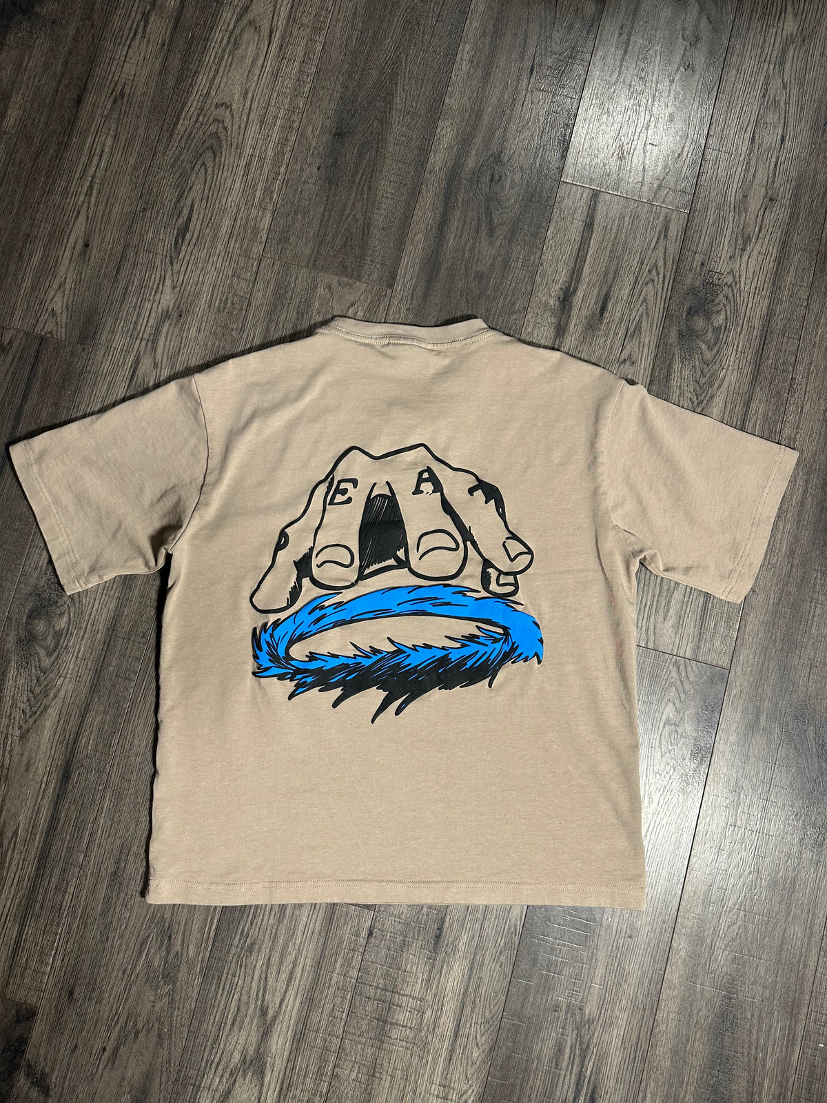 Room Tee